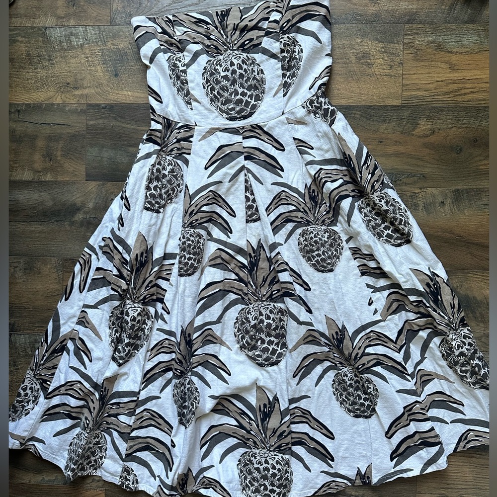 Eva Mendes New York and Company Strapless Pineapple Dress
